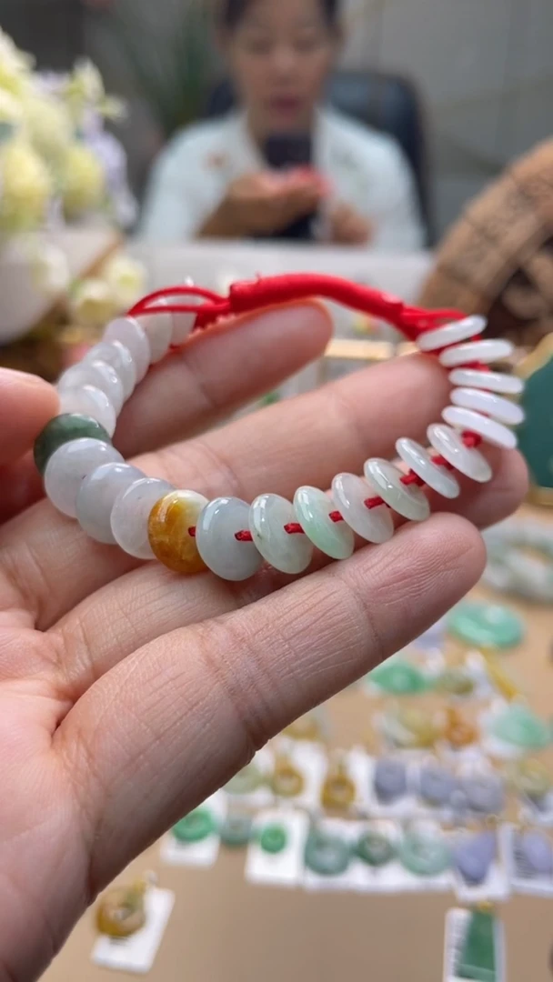【闪购商品】翡翠颈饰未镶嵌平安扣手绳