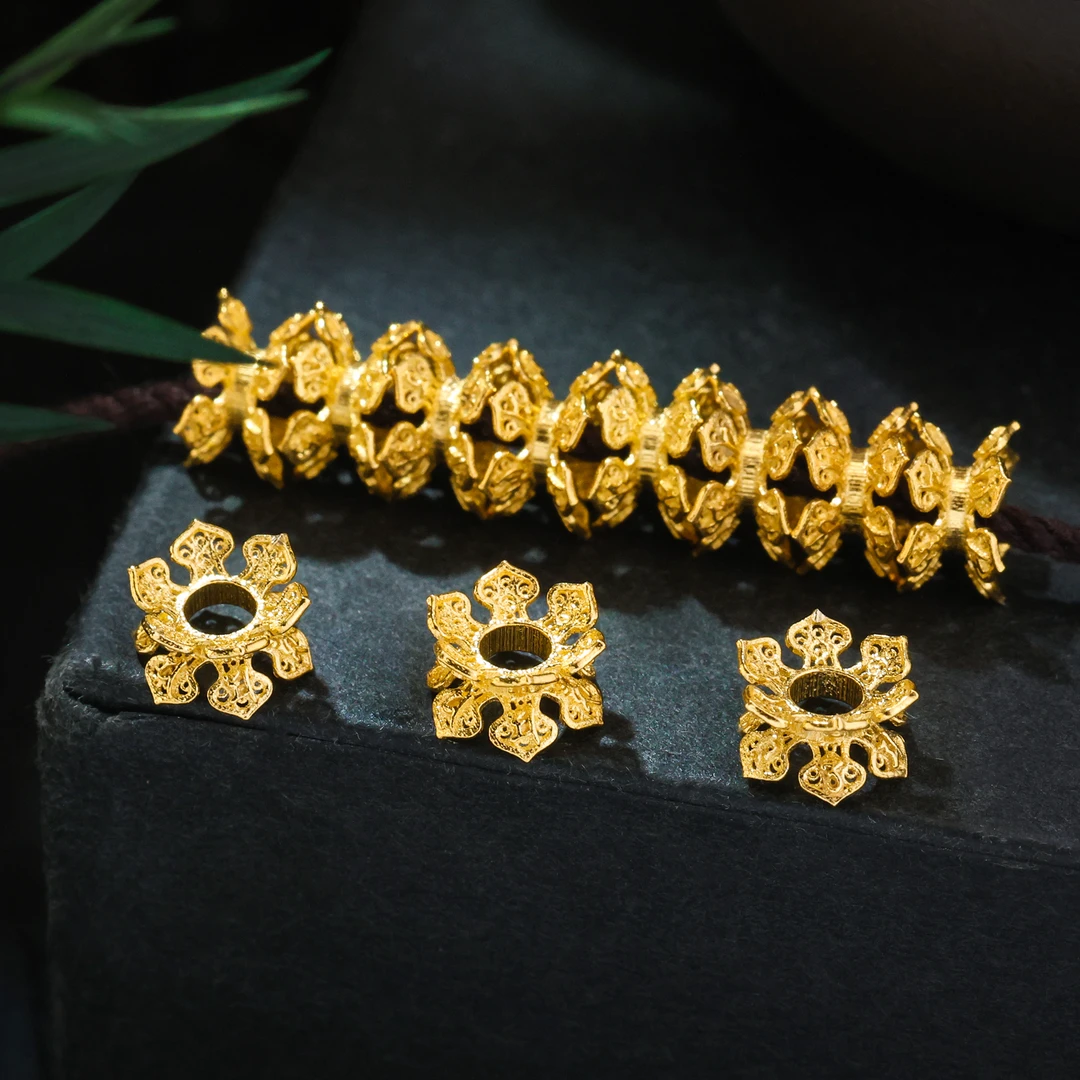 【金豆工厂】18K金六字真言并蒂莲双头花托莲花座隔珠（6-12mm珠用）H