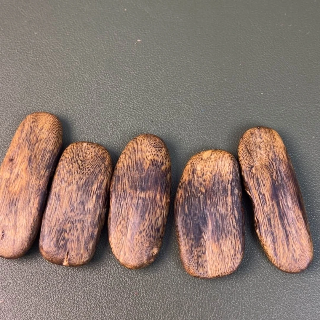 【闪购商品】乌身素牌多样性发一个5g➕