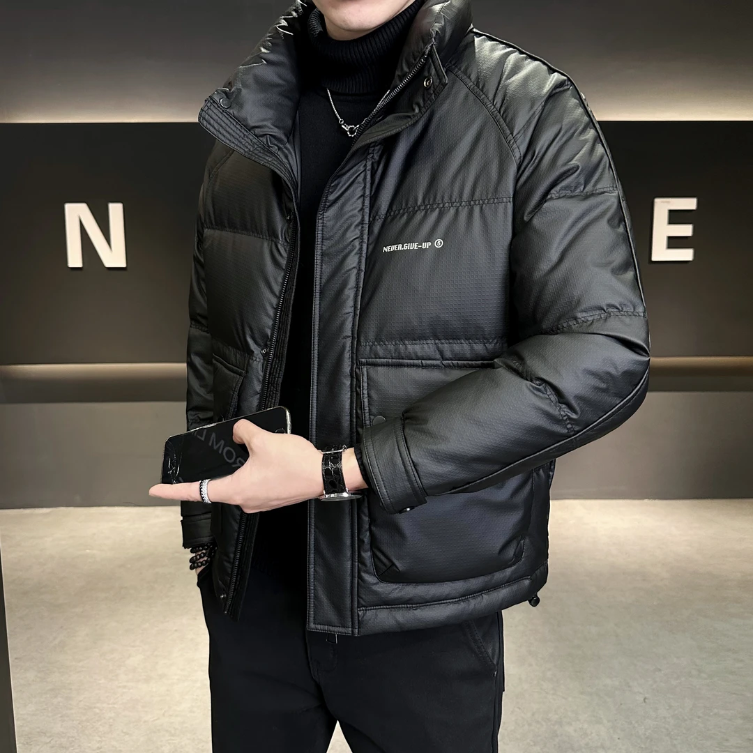 男士短款冬季2024新款潮牌格纹皮高级感修身立领加厚男装保暖外套