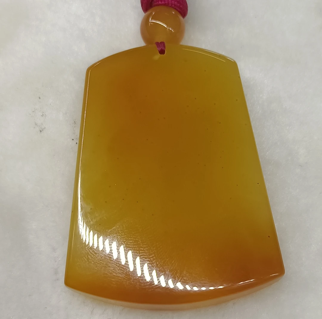 天然玛瑙梯形平安无事牌吊坠