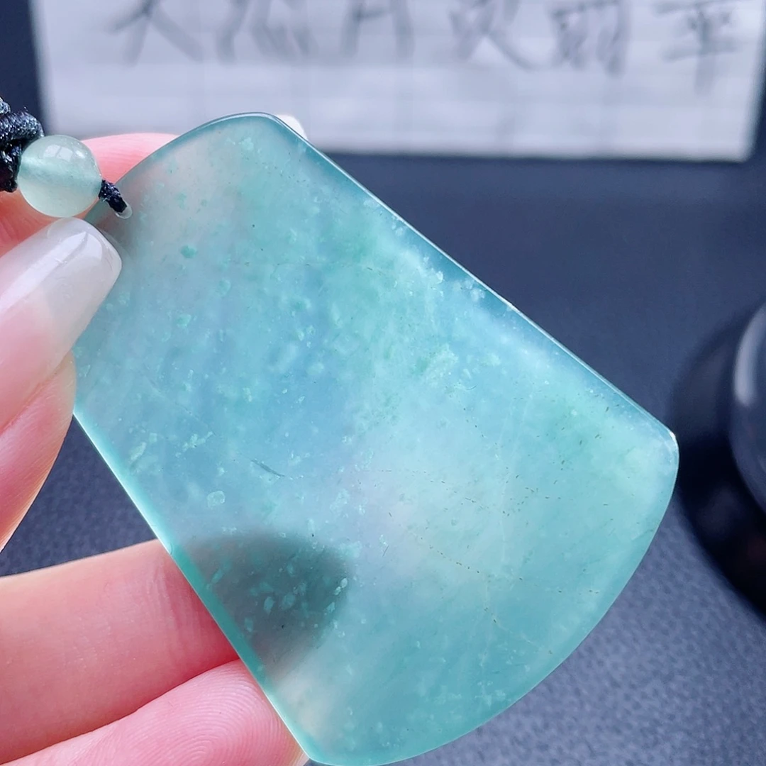 翡翠颈饰未镶嵌88888888888888