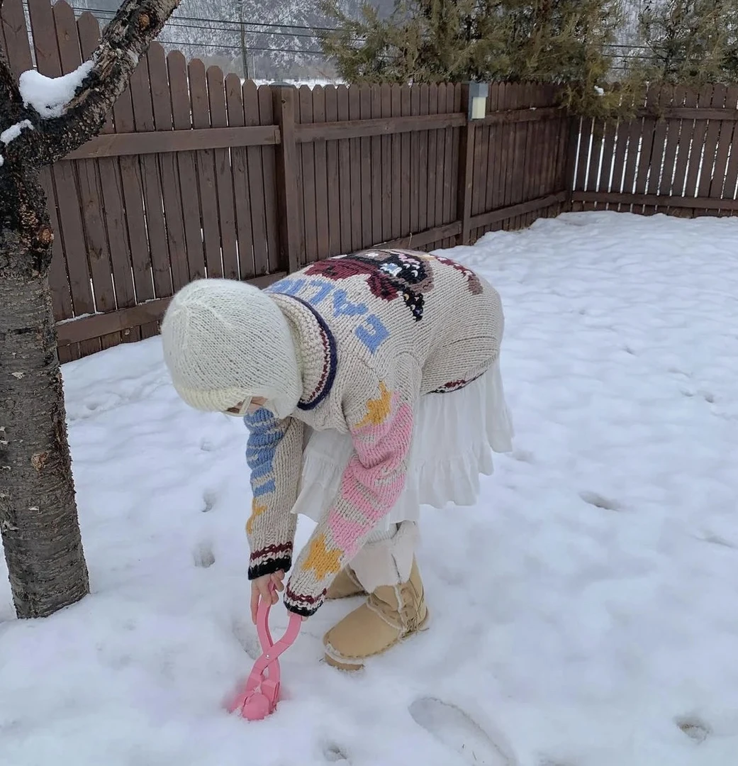 【雪中精灵】韩货as*fcali*“100%纯手工”羊毛卡通大毛衣外套毛衣