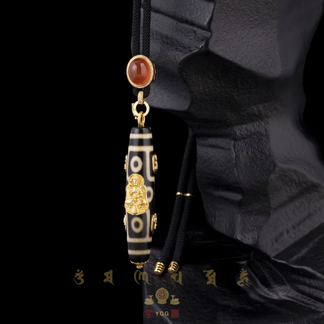 员格格MFTT01/18K金“孔雀明王-百·不侵”周全九玛瑙项链