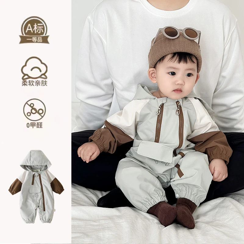 0-1岁婴儿春秋装帅气男宝宝爬服连体衣斜拉链双层潮流工装外出服