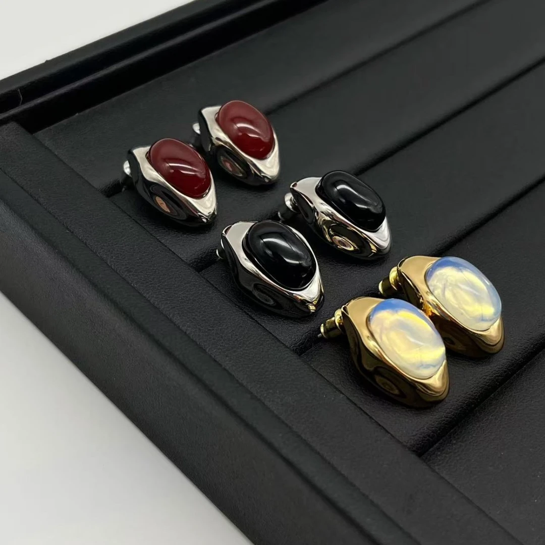 铜合金耳饰 豆豆同款蛇蛋型耳环高级感时尚百搭小众简约个性耳饰