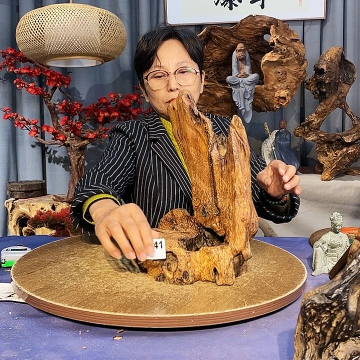 茶盏一**鲸241株木随行的小动作