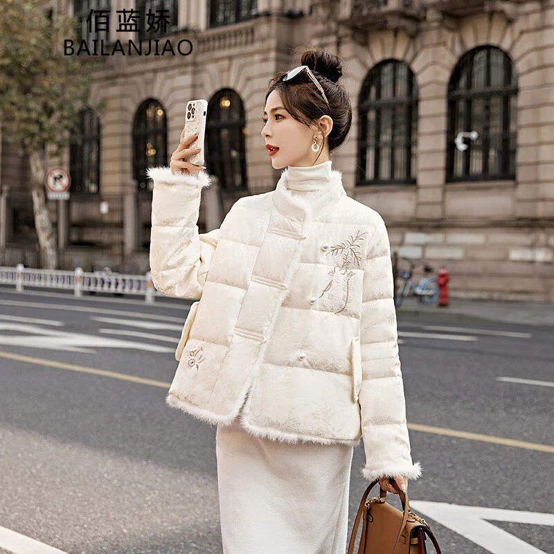 新中式国风白色羽绒服女短款2024冬季女装新款高端时尚90鸭绒外套