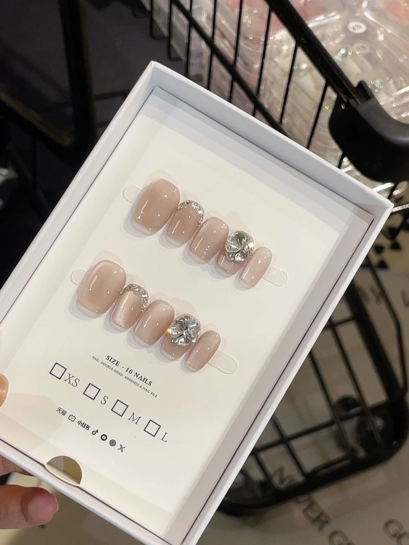 哒琳【冰茶珠子】纯欲裸色猫眼纯手工穿戴甲现货