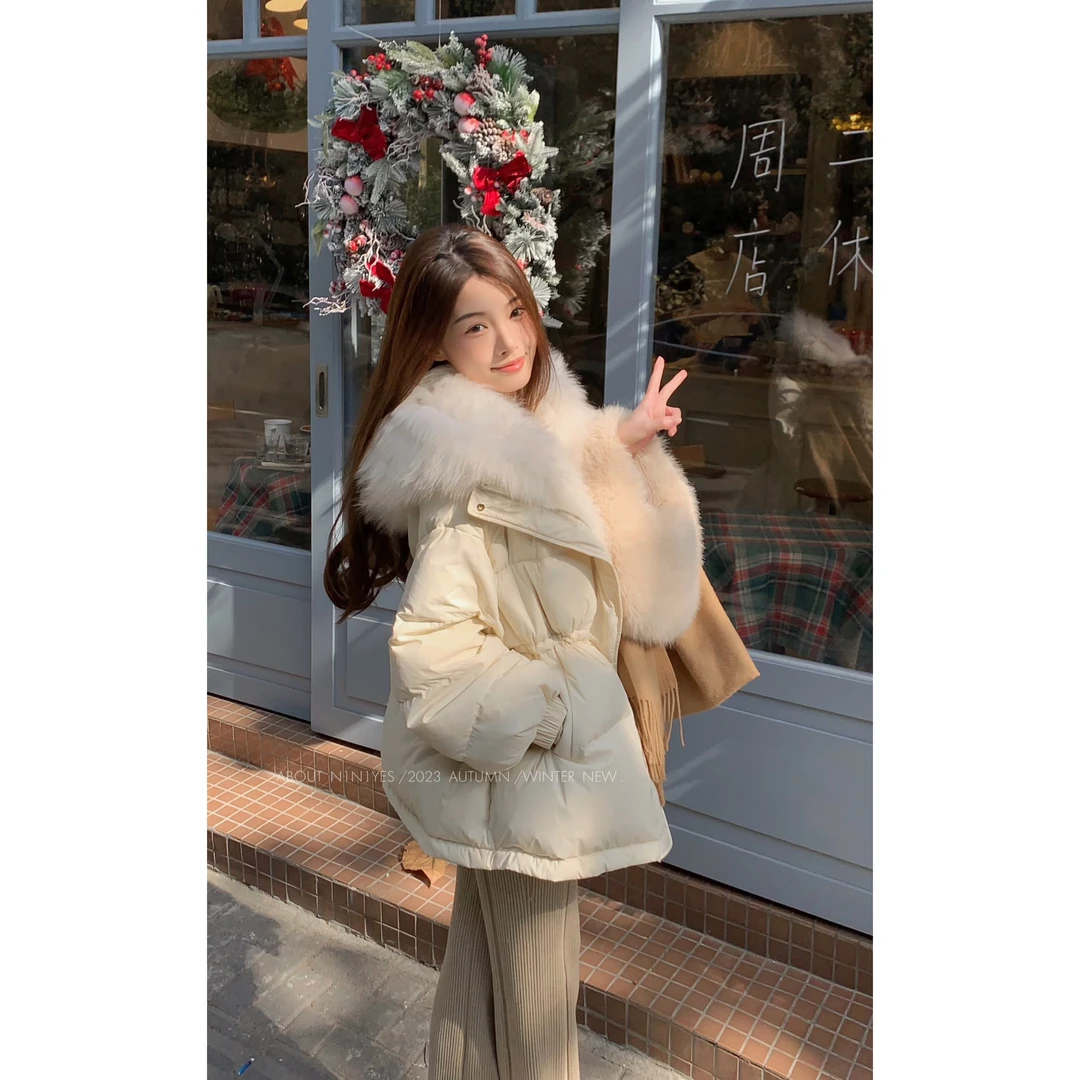 NINI /秋冬新款白鸭绒毛毛连帽加厚中长款羽绒服外套  HZU60870