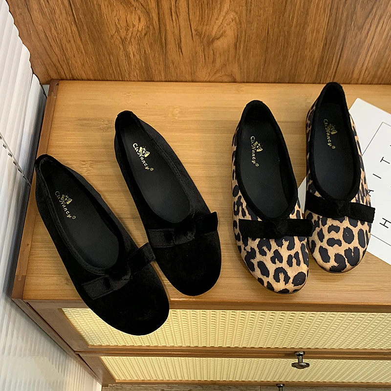 显气质豹纹圆头单鞋百搭绒面软底女鞋新款蝴蝶结韩版浅口平底鞋女