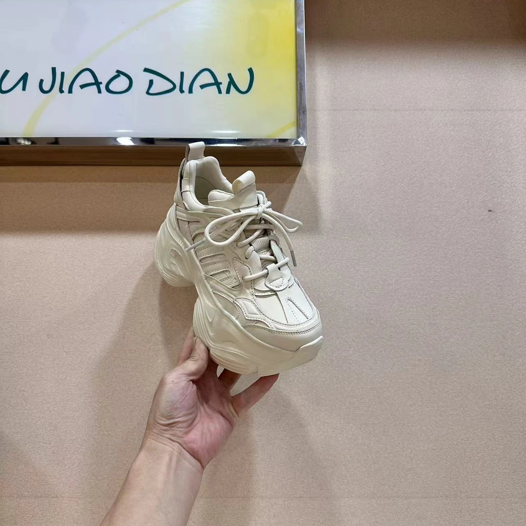 欧货厚底真皮老爹鞋女2024秋季新款小众设计高级感时尚圆头休闲鞋