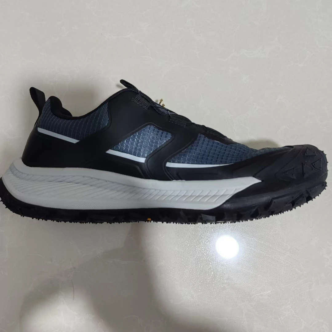 马2  男女款徒步鞋登山鞋透气V底