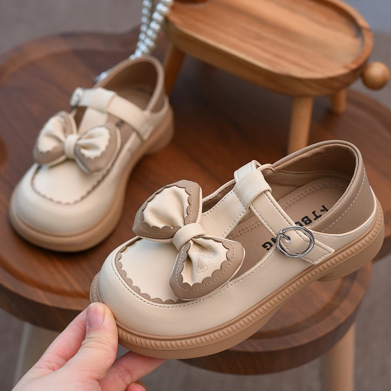 女童公主鞋秋季新款小女孩皮鞋洋气儿童演出鞋子透气软底宝宝单鞋