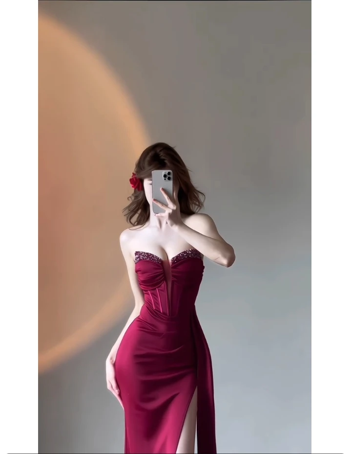 【KEKE】法式小个子长裙小众性感生日红色开叉礼服抹胸轻奢连衣裙