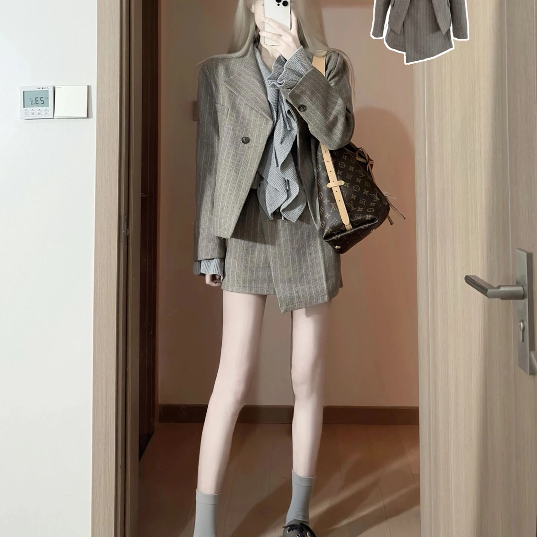 福利早秋装新款女装2024小个子高级感盐系炸街西装两件套1801