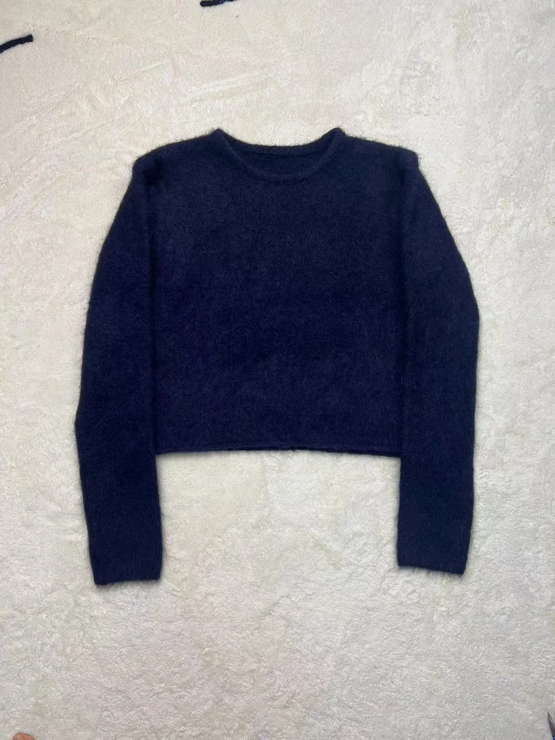 一半---简约基础款套头短款毛衣