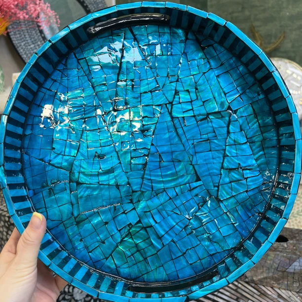 一抹深海蓝色圆形全贝壳化妆品轻奢桌面收纳盒水果收纳浴室