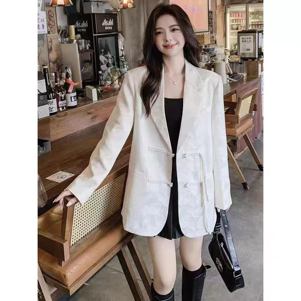 8001 新款百搭新中式盘扣立体浮雕长袖国风西装 C18