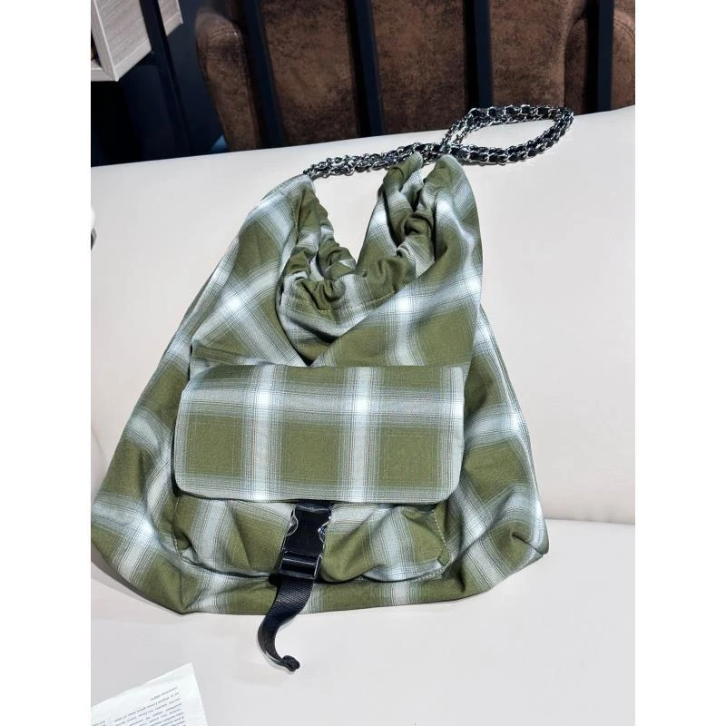 【八妹】23281百搭净版纯色休闲包单肩斜跨包