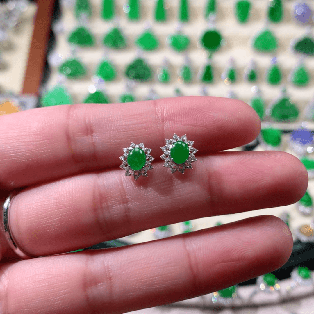 【闪购商品】翡翠颈饰18K金镶嵌天*