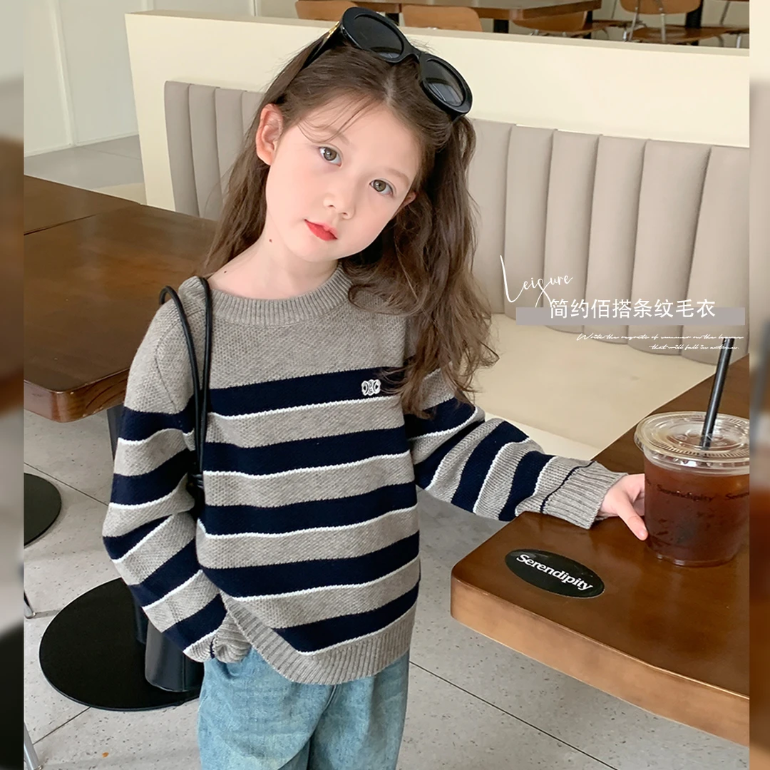 布丁哈鲁【小资腔调】2023秋冬女童高级简约瑟家条纹毛衣23QT0673