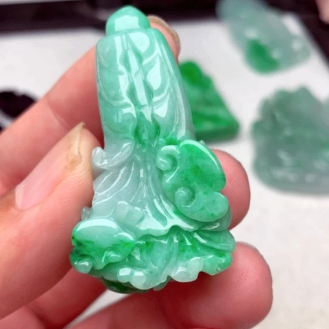 翡翠吊坠(不含链)未镶嵌