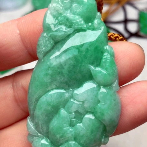 翡翠吊坠(不含链)未镶嵌
