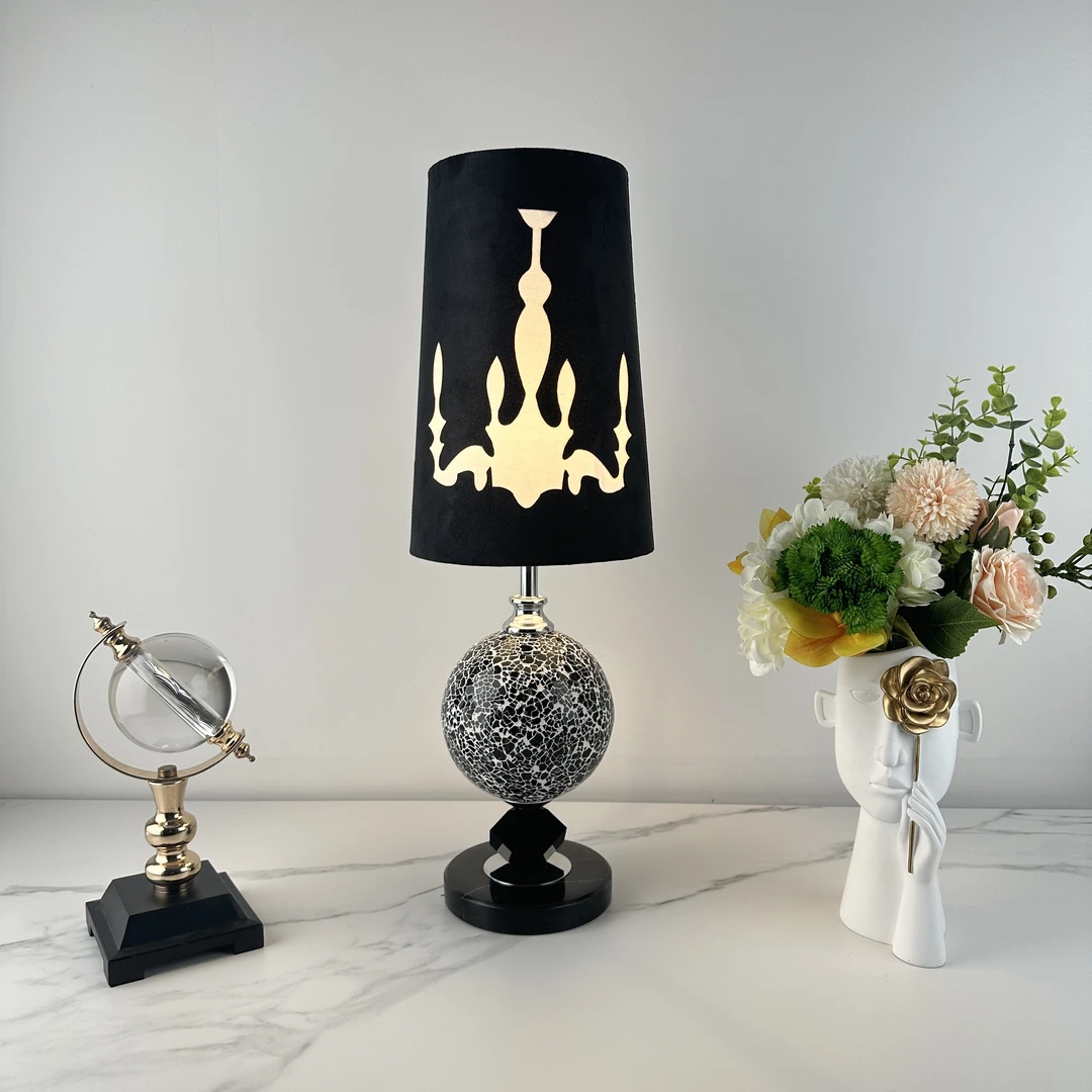 台灯客厅主卧室创意美式复古欧式简约现代轻奢个性时尚雕刻灯罩