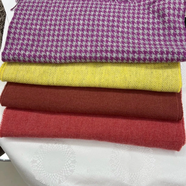 羊绒围巾，柔软亲肤，30*200公分