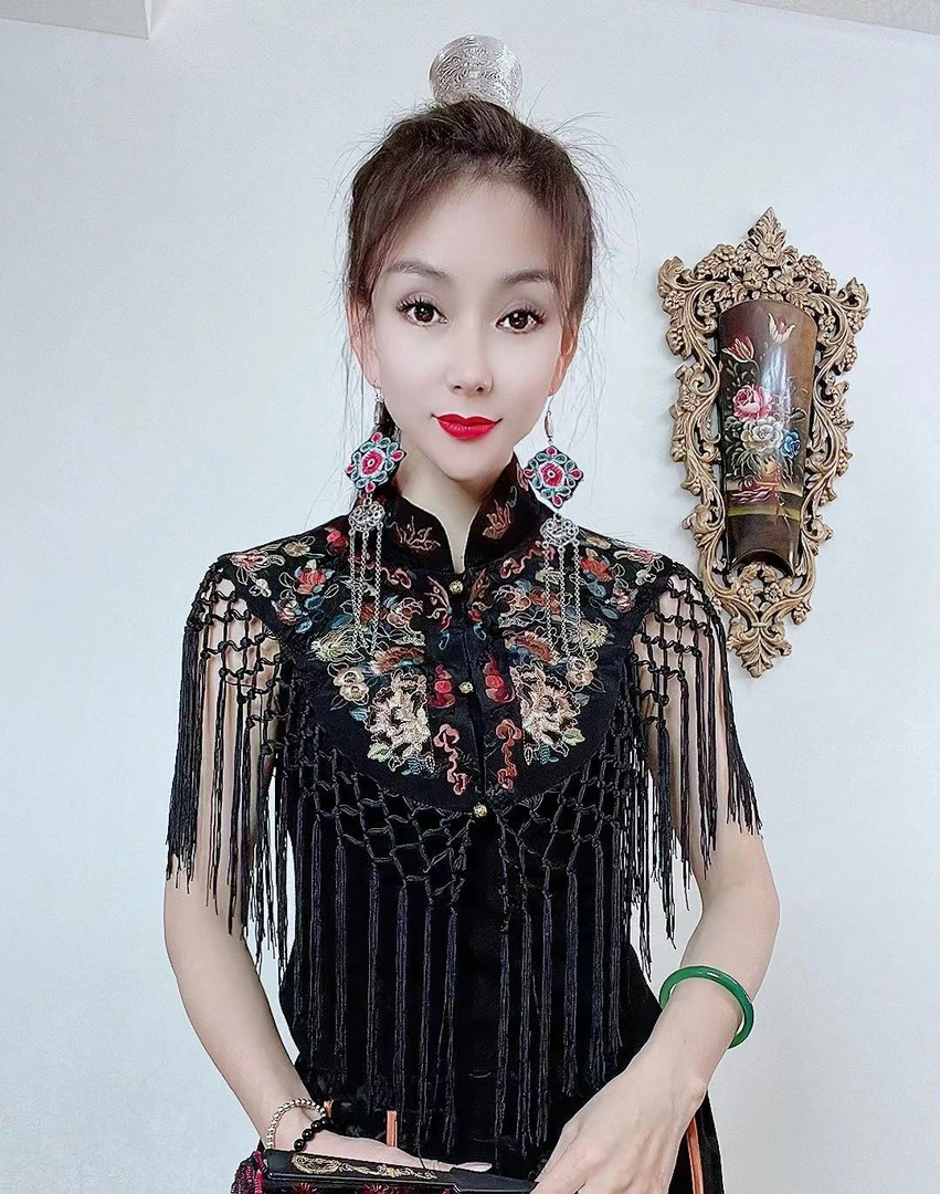 民族风刺绣流苏披肩577