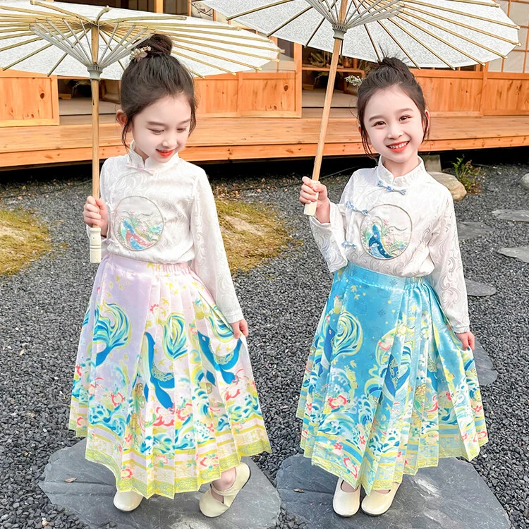 女童马面裙套装2024秋季新款女孩复古汉服中国风儿童新中式两件套