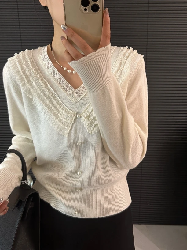新款蕾丝边针织衫