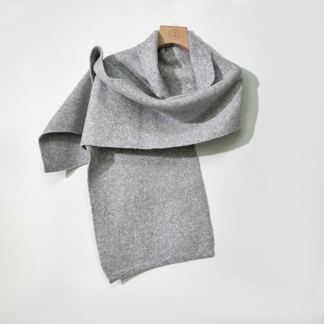 LUKA LUNA 高级感纯色羊绒百搭复古保暖围脖-23WJ023