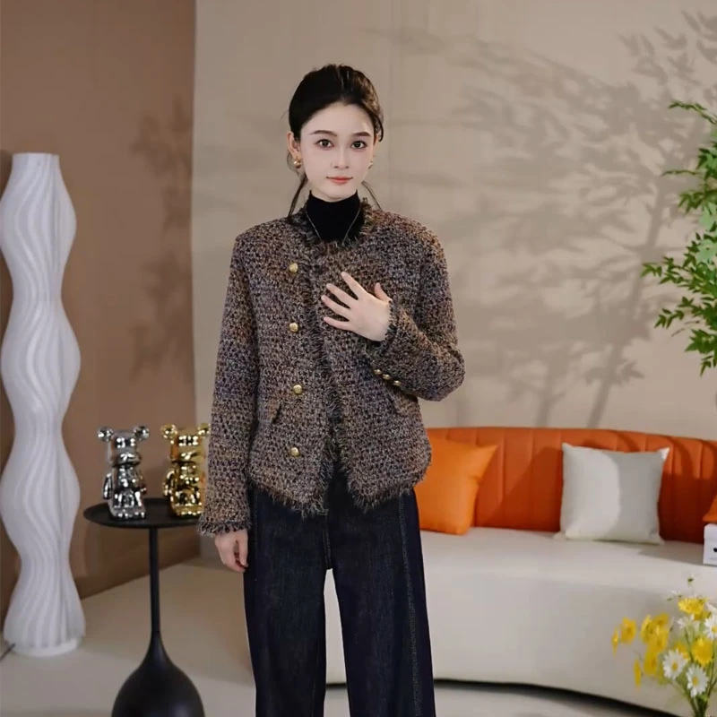 秋冬法式圆领羊毛上衣小香羽绒服