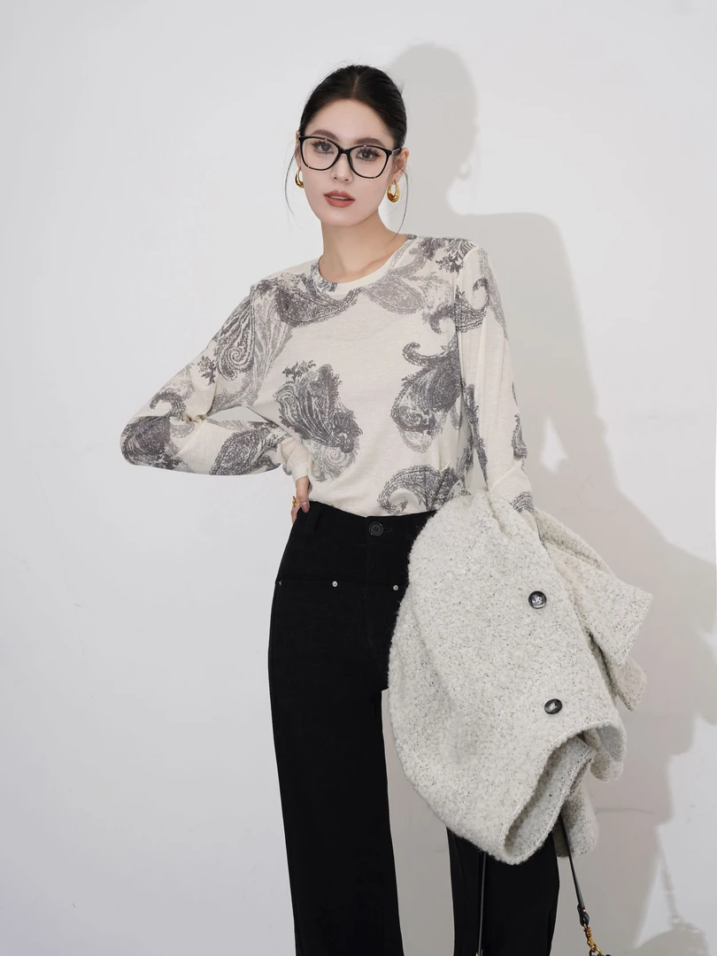 JANGHEMEI【竹烟波月】红人上新显瘦圆领长袖时尚印花T恤 T26539M44