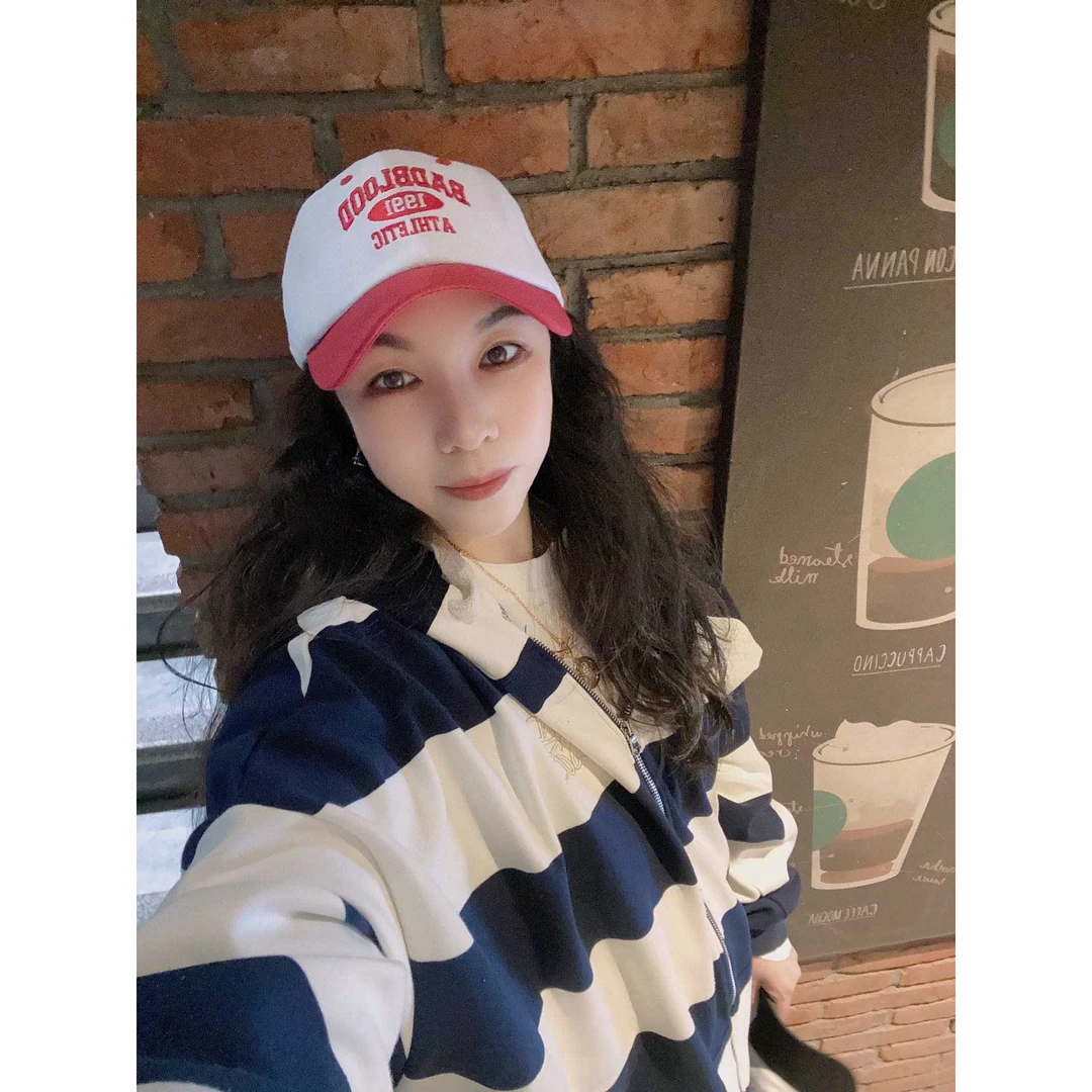 明星同款复古拼色字母棒球帽子鸭舌帽减龄