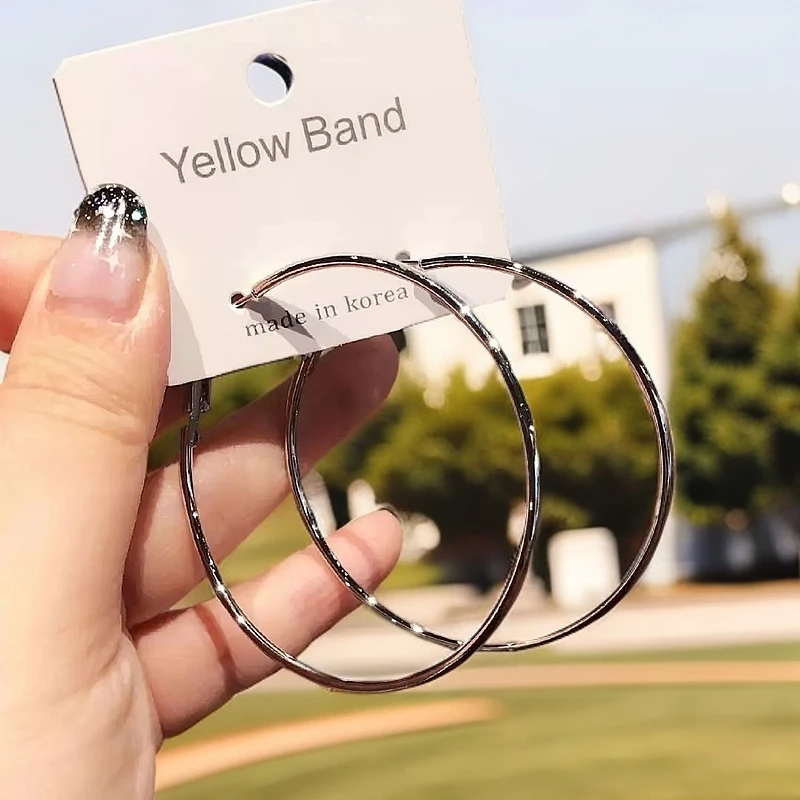 合金耳饰 银色素圈耳环冷淡风时尚耳圈女毕业季新款欧美夸张耳圈