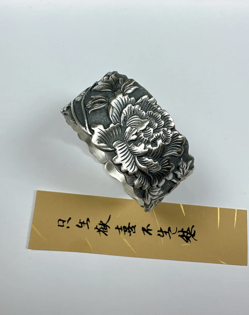 足银银制品 999雪花银牡丹满雕手镯