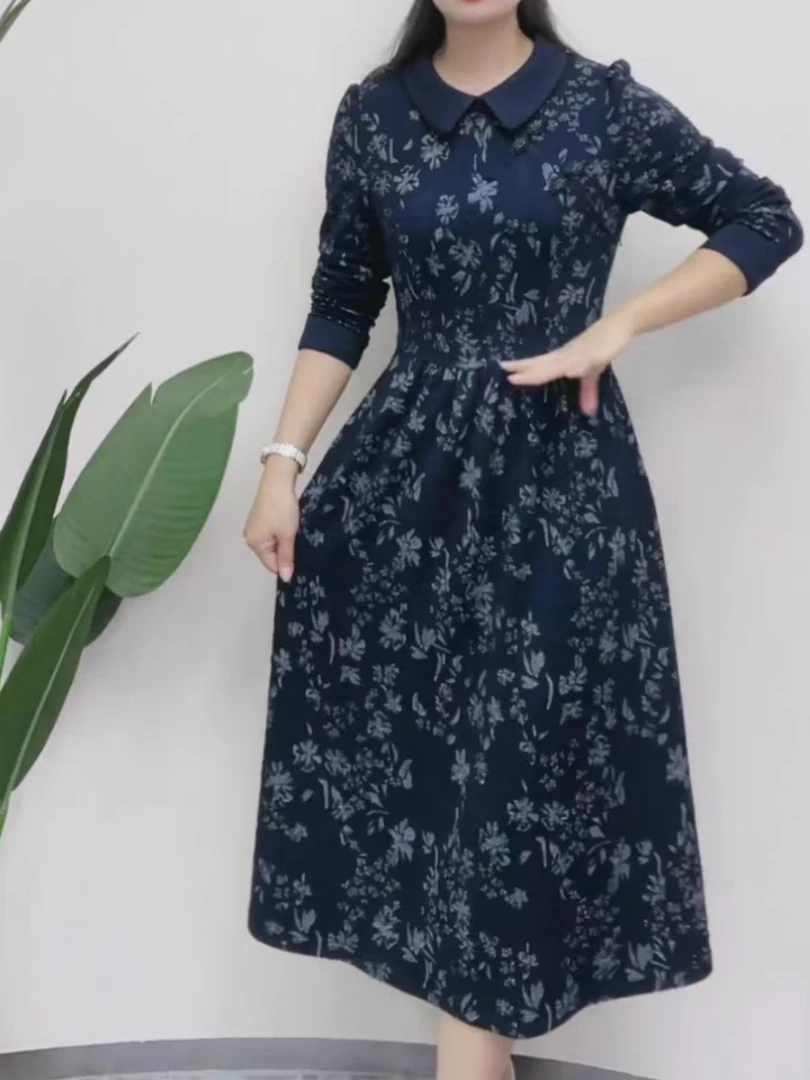 H03妈妈装长袖碎花连衣裙女新款洋气减龄小个子显瘦秋冬打底裙子