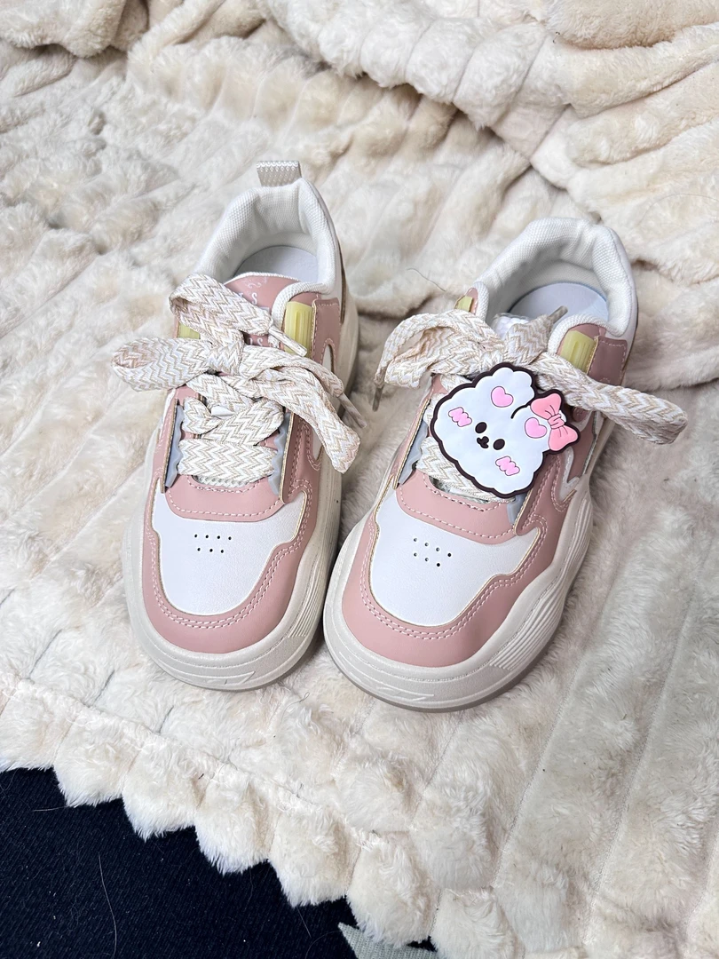 （051-200）女款时尚百搭潮鞋根据主播说的去拍