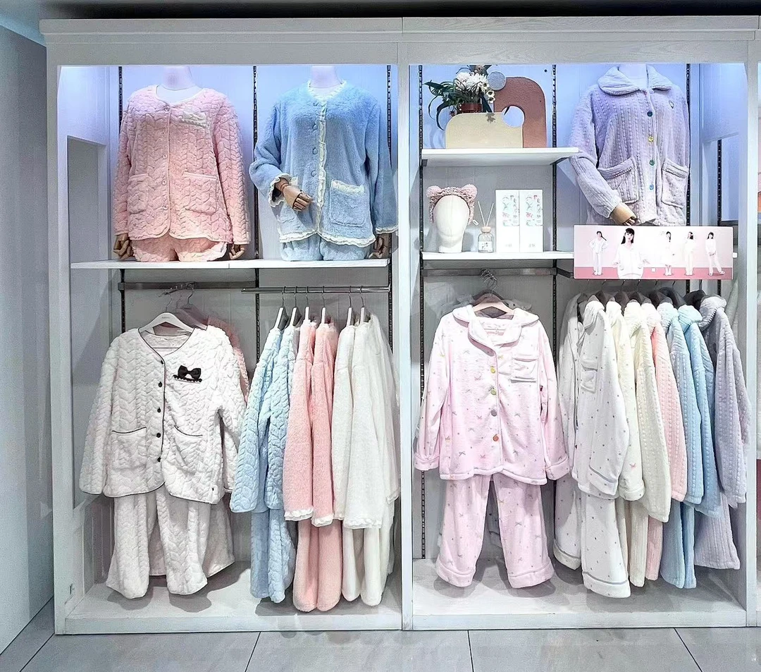 专柜睡衣一套，离开直播间无效