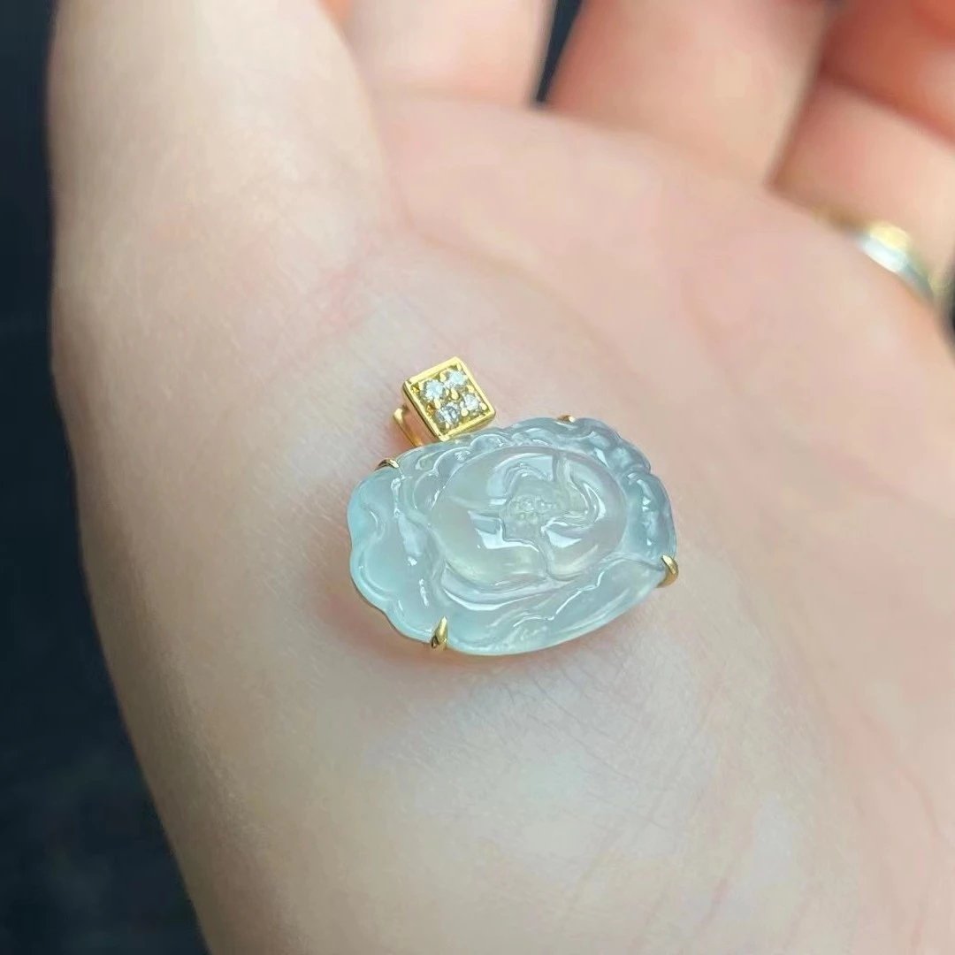 18K金镶嵌牡丹花款式吊坠玉石翡翠小轻奢珠宝简约设计款式