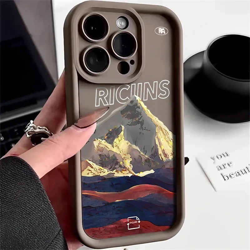 创意山景硅胶壳苹果15promax潮牌壳ins风iPhone14/13/12磨砂XS/XR
