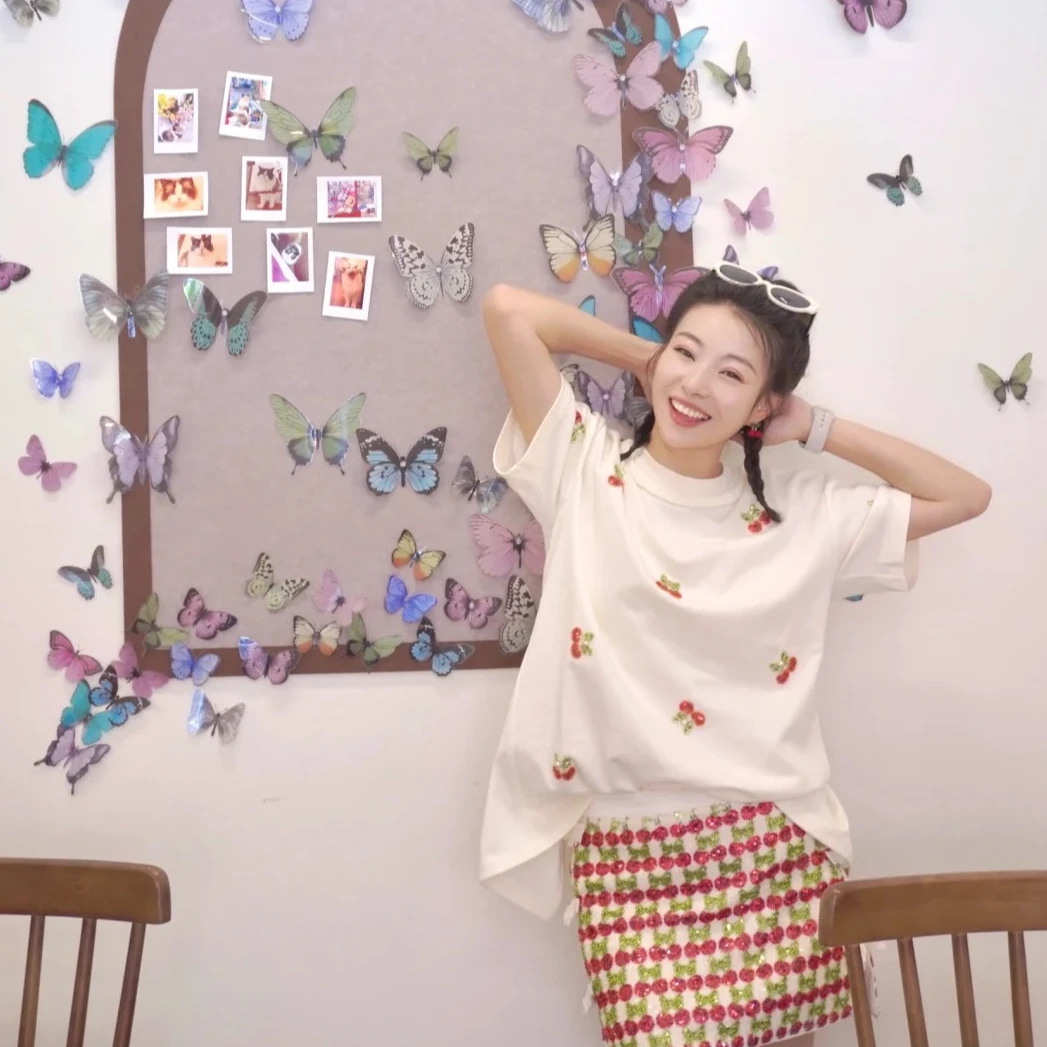 【DÉ MYSTÈRE】拉拉家樱桃珠片后背蝴蝶开叉上衣显瘦半裙GFC1060005