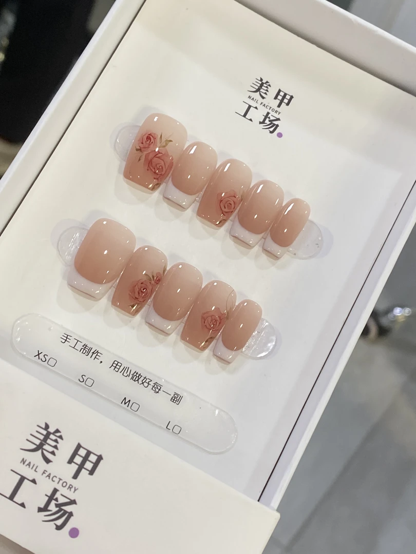 后花园-纯手工穿戴甲温柔高级显白纯欲简约风美甲贴可拆卸