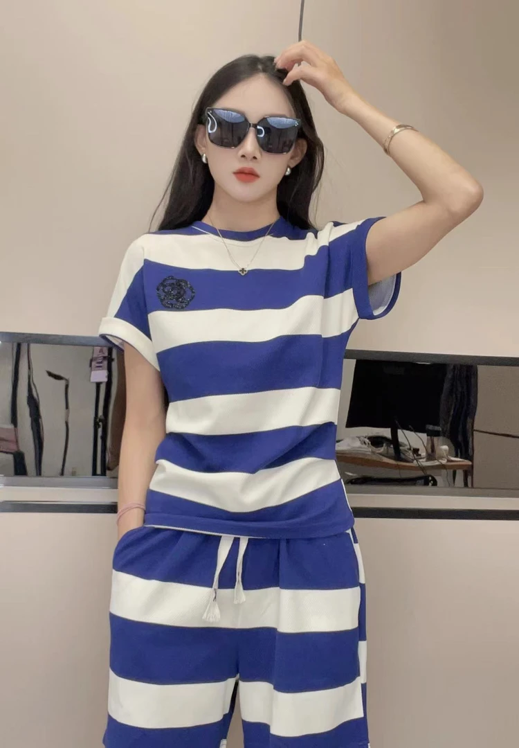 2025年新款港风优雅复古运动休闲女套装Q24BTZ1809