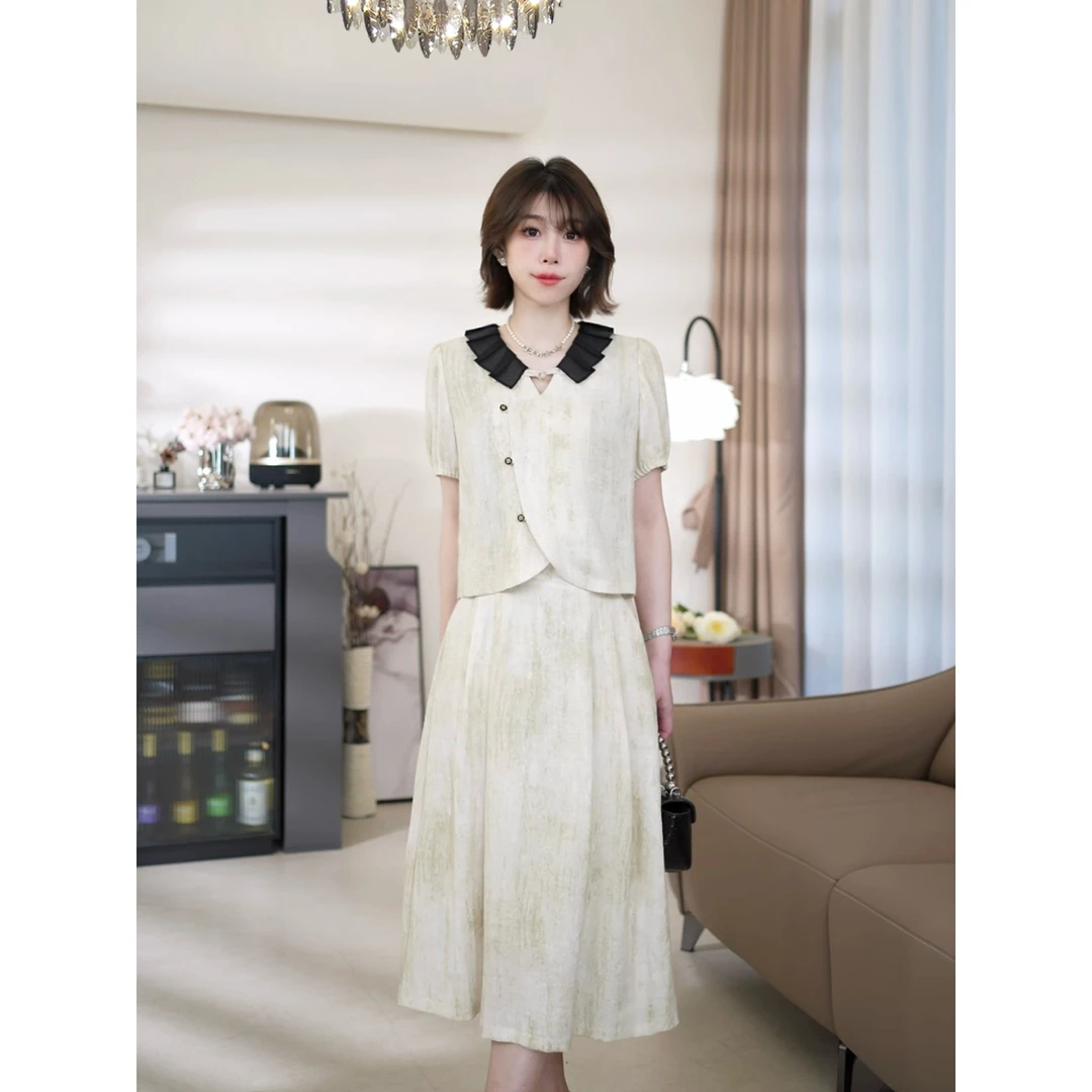 斯洋洋夏季轻奢时尚V领设计轻薄透气显白百搭半裙套装 TZ240610YY