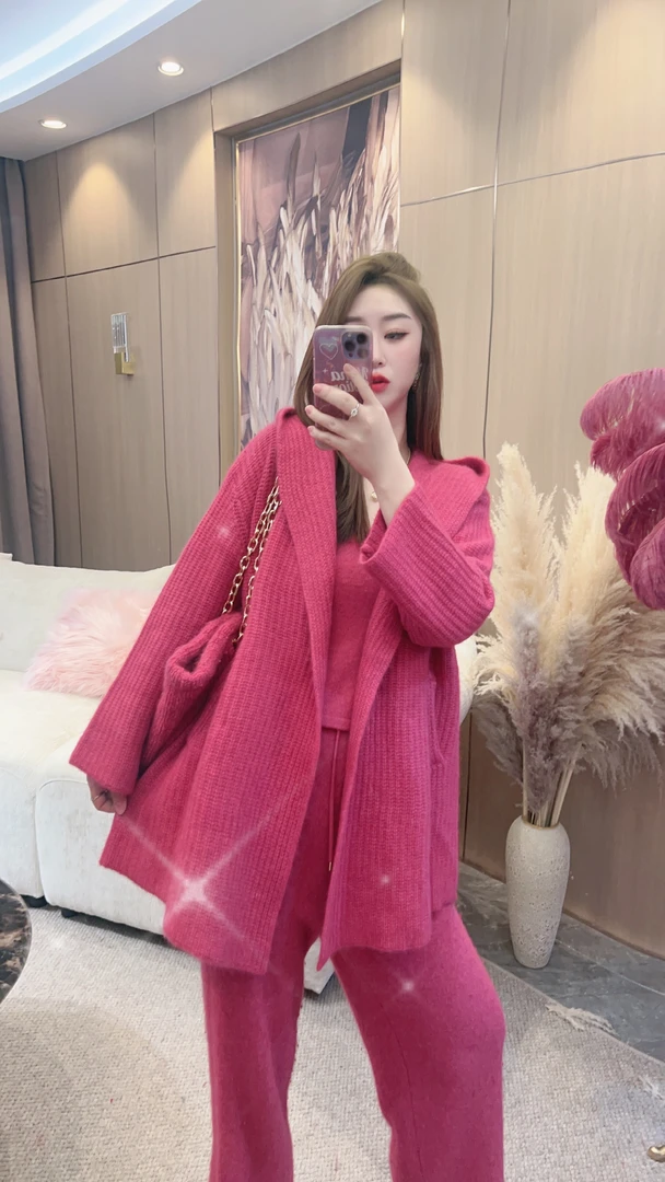 DC【日出维纳斯】秋冬洋气轻奢连帽竖纹气质显瘦中长毛针织开衫外套