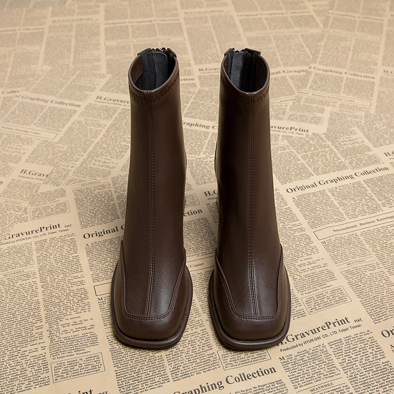 9834-6网红爆款短靴2024超火法式高级感爆瘦瘦靴高跟时尚韩版靴子